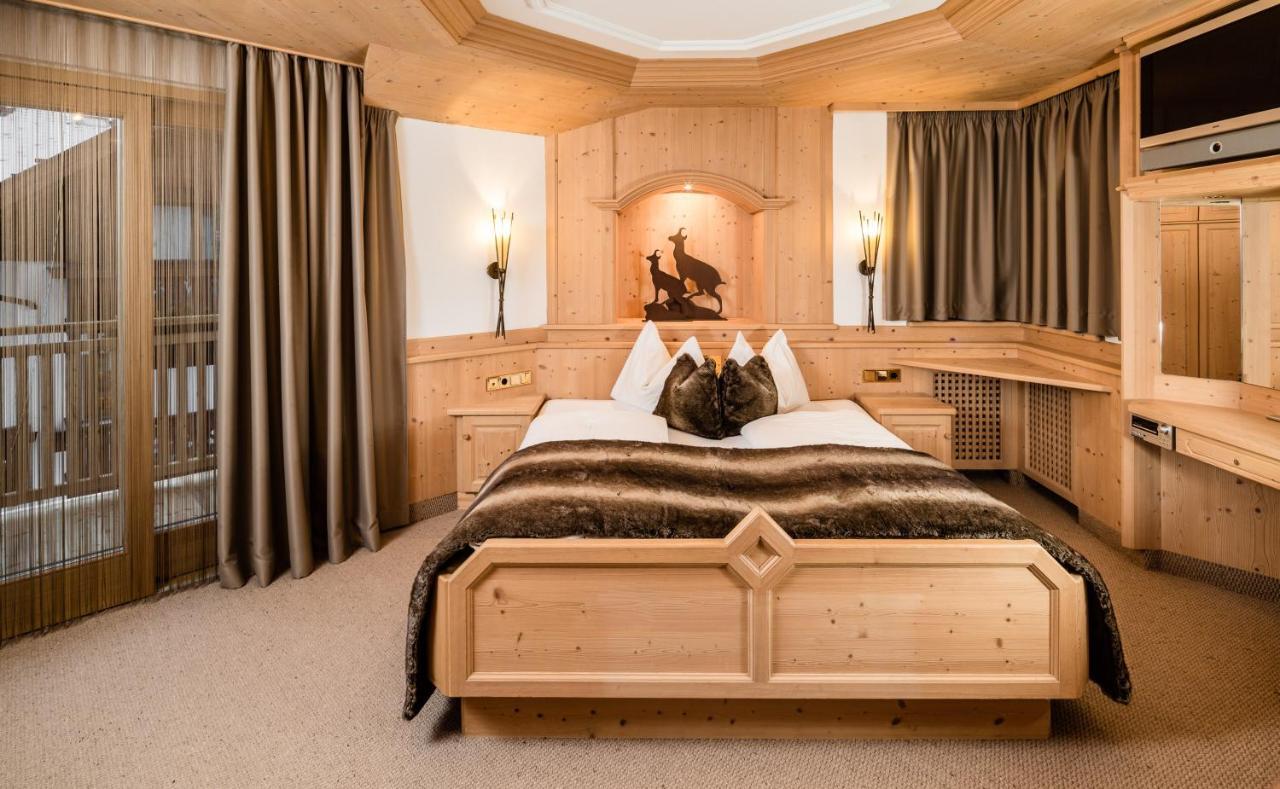 Apartments Villa Gardena - Gardenahotels 셀바디발가르디나 외부 사진