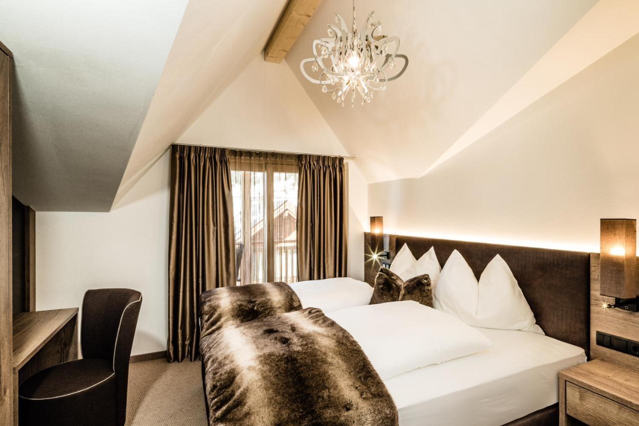 Apartments Villa Gardena - Gardenahotels 셀바디발가르디나 외부 사진